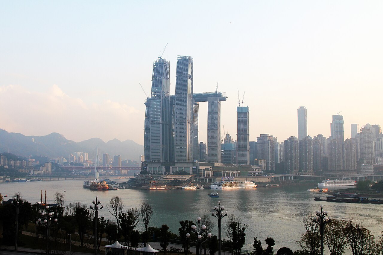 A slower Chongqing on the south bank